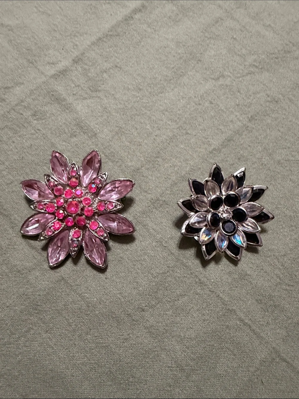 MCM Brooch/pendant Lot